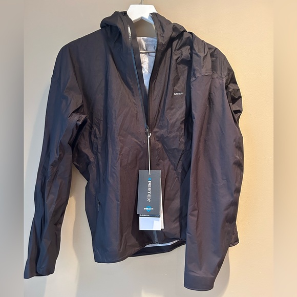 SATISFY PERTEX® 3L FLY RAIN JACKET NWT - Picture 15 of 15
